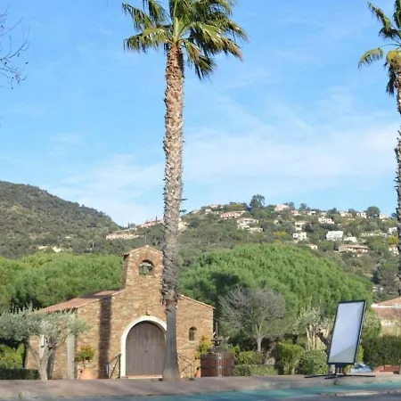 Le Lavandou, 2 Pièces, 4 Personnes - Fr-1-251-12 * Le Lavandou